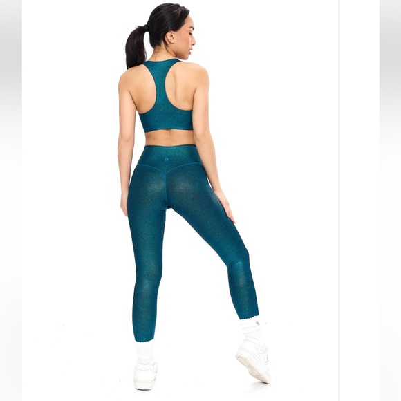 BuffBunny Siren Holographic Rebel Leggings and Sol Bra Set - Picture 4 of 9